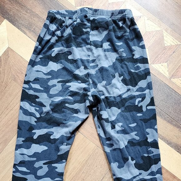 Old Navy Camo Fleece Athletic Pants Size Medium - Picture 11 of 13
